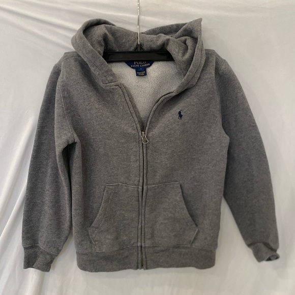 Polo Ralph Lauren grey zip hoodie size 7 
Really could be boys or girls - Picture 1 of 4